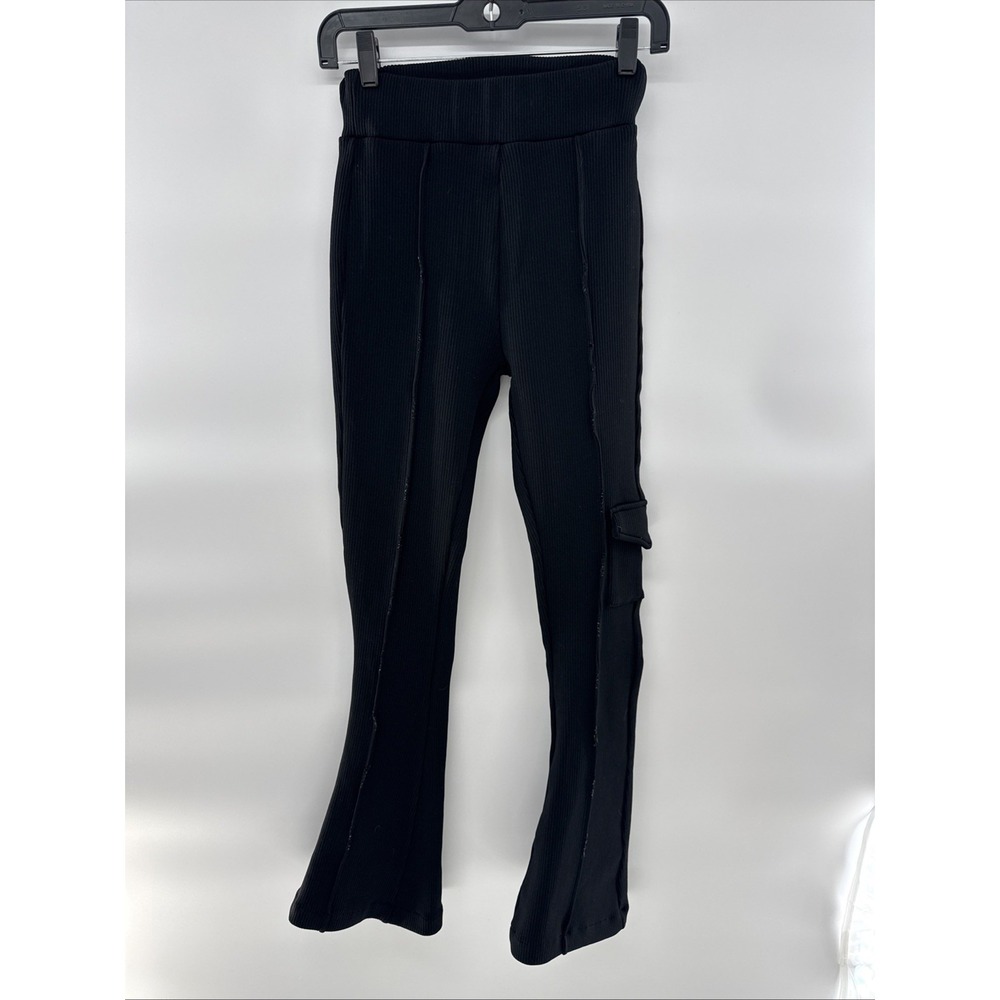 Maniere de Voir Women's Neoprene Cargo Fit and Flare Leggings with Pocket Size6